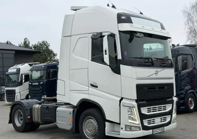 VOLVO FH460 z Austrii kabina XL nowa hydraulika 600Tkm oryginalnego przebiegu 
