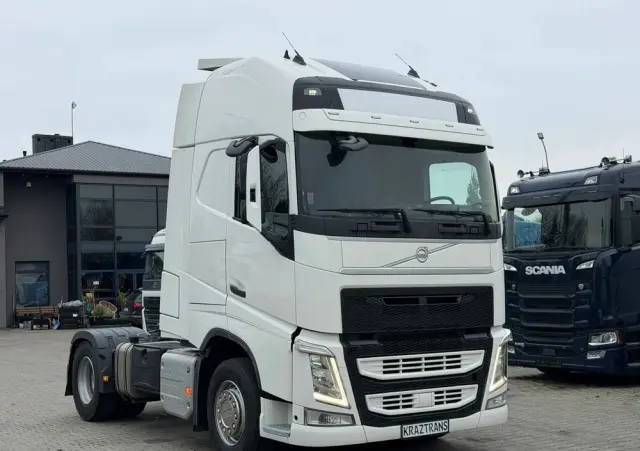 VOLVO FH460 z Austrii kabina XL nowa hydraulika 600Tkm oryginalnego przebiegu 