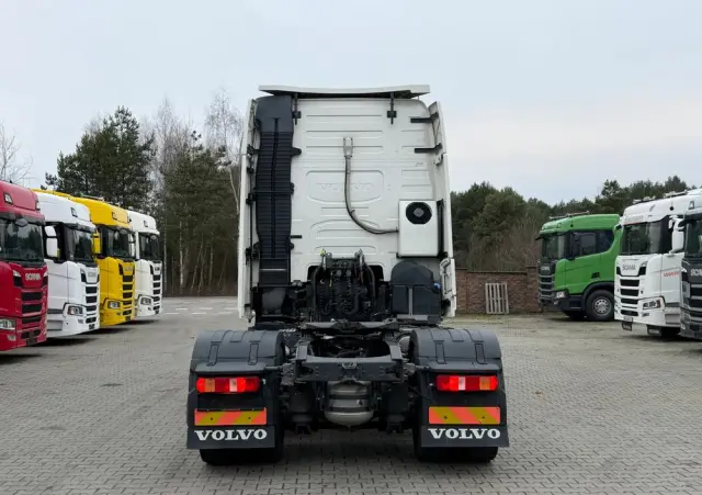 VOLVO FH460 z Austrii kabina XL nowa hydraulika 600Tkm oryginalnego przebiegu 