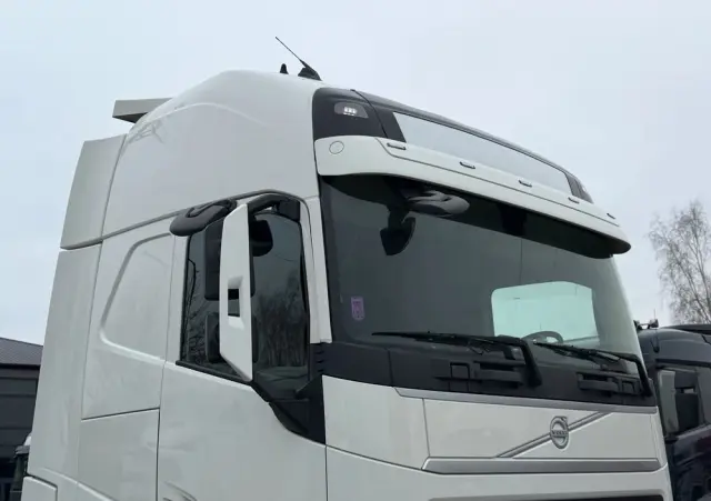 VOLVO FH460 z Austrii kabina XL nowa hydraulika 600Tkm oryginalnego przebiegu 