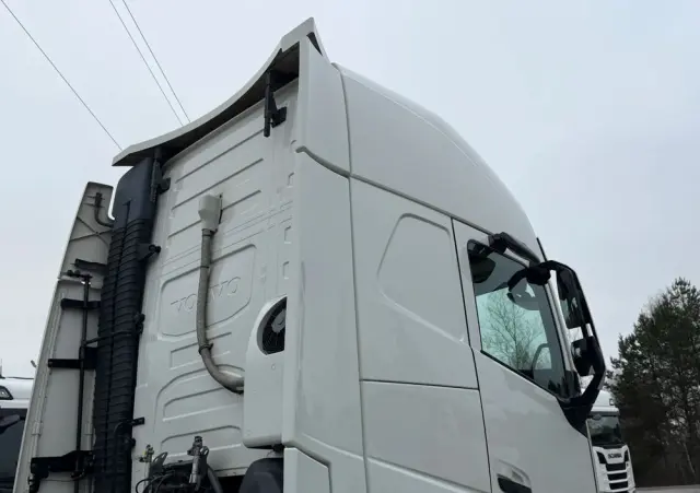 VOLVO FH460 z Austrii kabina XL nowa hydraulika 600Tkm oryginalnego przebiegu 