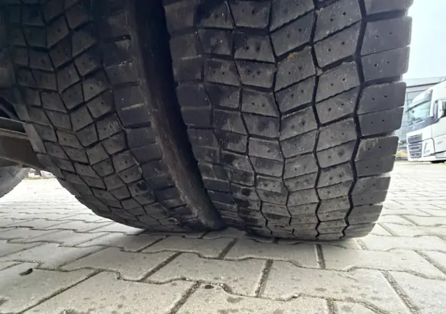 VOLVO FH460 z Austrii kabina XL nowa hydraulika 600Tkm oryginalnego przebiegu 