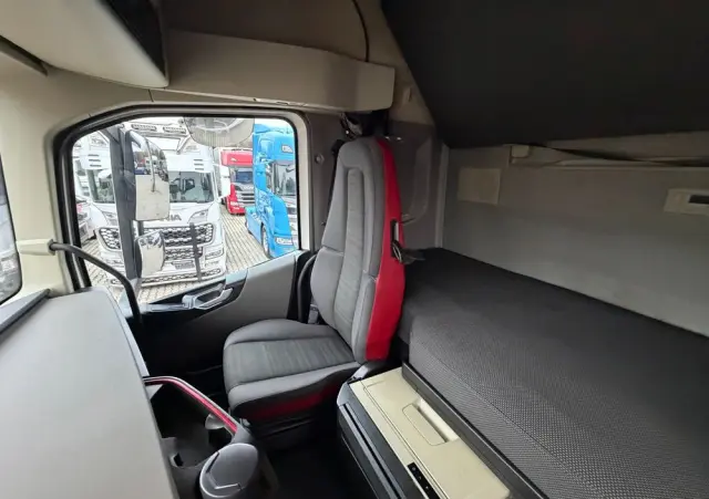 VOLVO FH460 z Austrii kabina XL nowa hydraulika 600Tkm oryginalnego przebiegu 