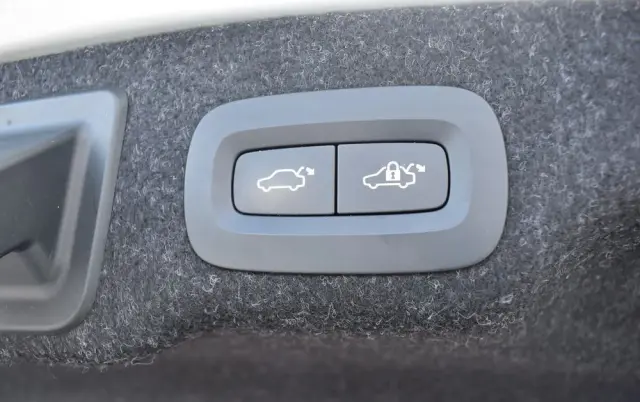 VOLVO S90 D5 AWD Inscription