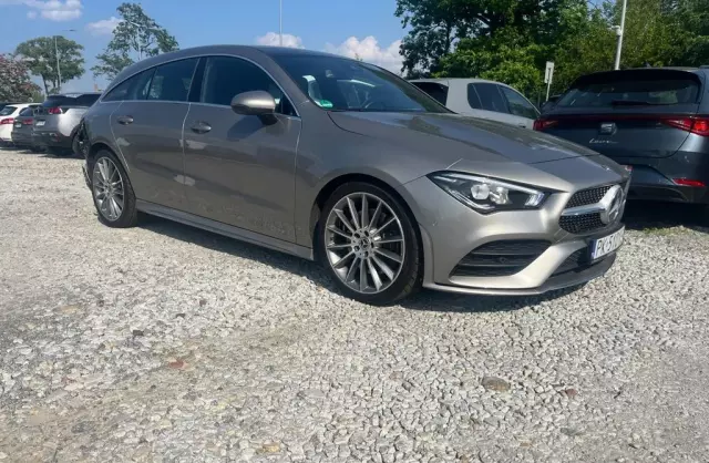 MERCEDES-BENZ CLA 