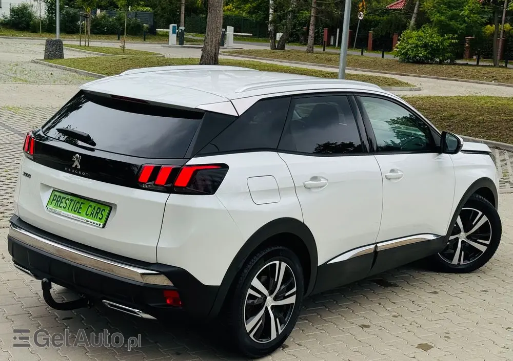 PEUGEOT 3008 BlueHDi 130 Stop & Start Allure Pack