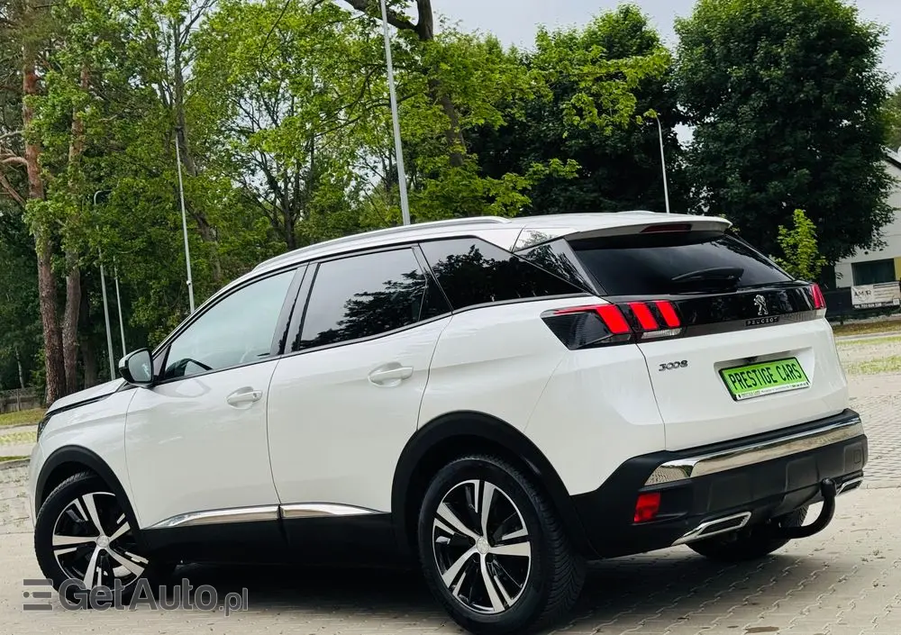 PEUGEOT 3008 BlueHDi 130 Stop & Start Allure Pack