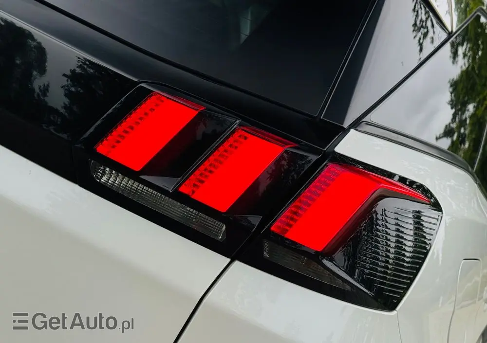 PEUGEOT 3008 BlueHDi 130 Stop & Start Allure Pack