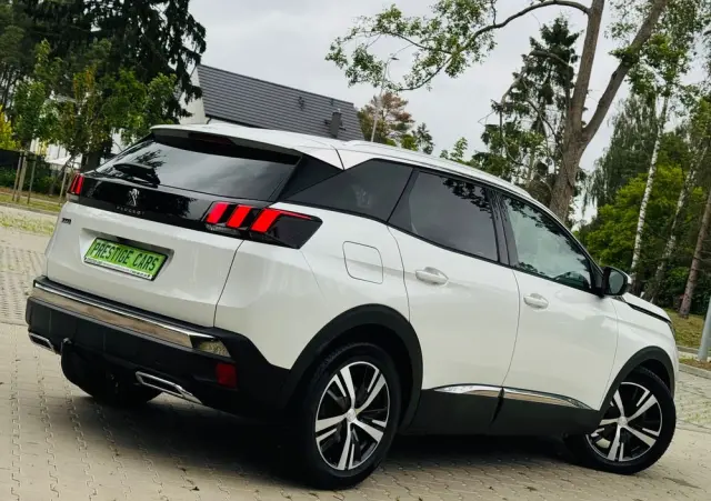 PEUGEOT 3008 BlueHDi 130 Stop & Start Allure Pack