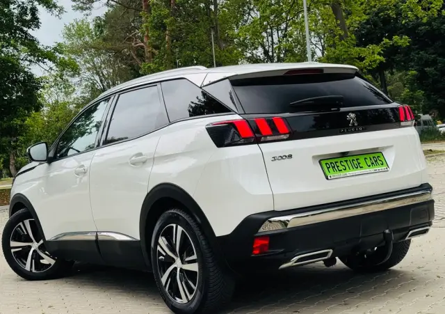PEUGEOT 3008 BlueHDi 130 Stop & Start Allure Pack
