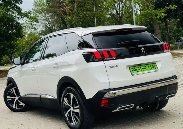 PEUGEOT 3008 BlueHDi 130 Stop & Start Allure Pack