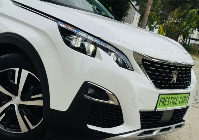 PEUGEOT 3008 BlueHDi 130 Stop & Start Allure Pack