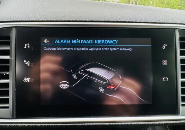 PEUGEOT 3008 BlueHDi 130 Stop & Start Allure Pack