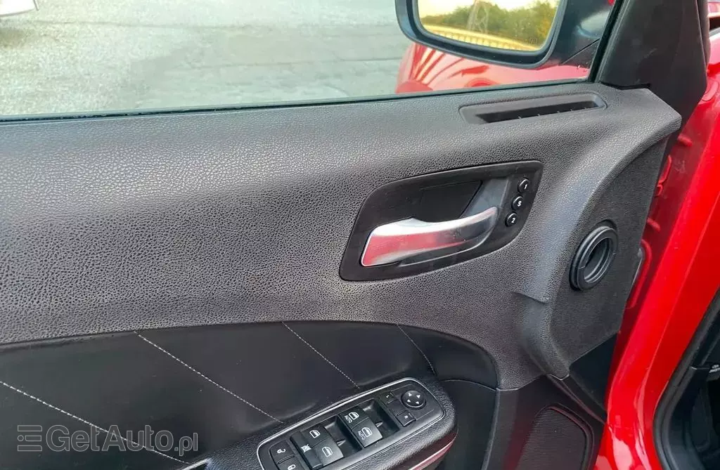 DODGE Charger 