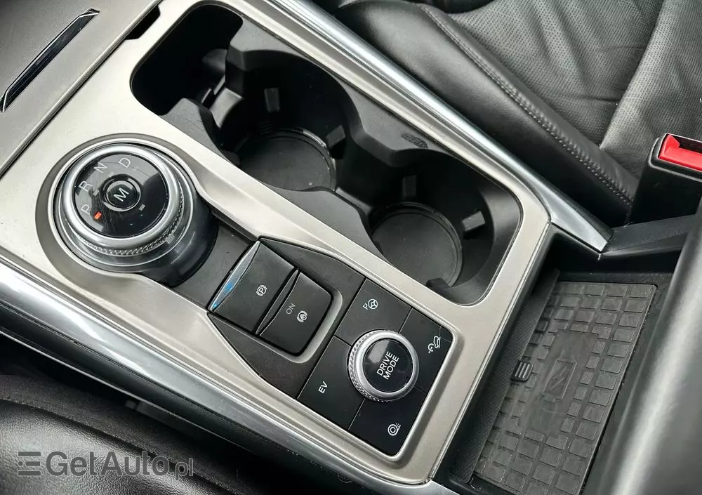 FORD Explorer EcoBoost Plug-in Hybrid PLATINUM