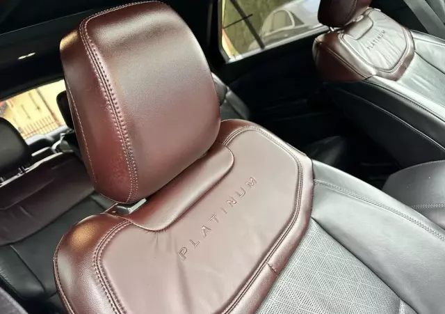 FORD Explorer EcoBoost Plug-in Hybrid PLATINUM