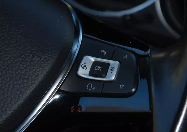 VOLKSWAGEN Up! 1.0 move