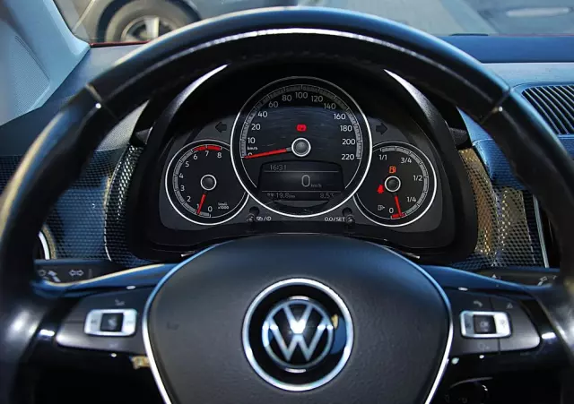 VOLKSWAGEN Up! 1.0 move