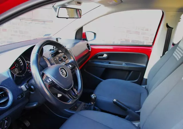 VOLKSWAGEN Up! 1.0 move