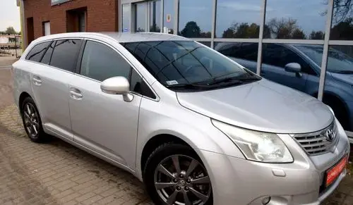 TOYOTA Avensis 