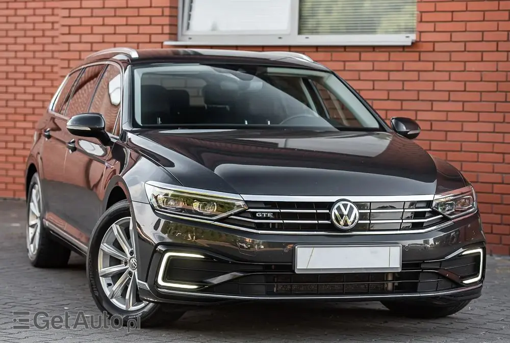 VOLKSWAGEN Passat Ver-1-4-tsi-plug--in-hybrid-gte-dsg