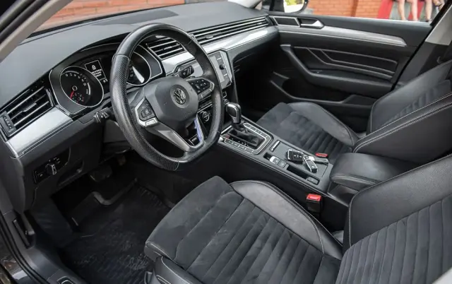 VOLKSWAGEN Passat Ver-1-4-tsi-plug--in-hybrid-gte-dsg