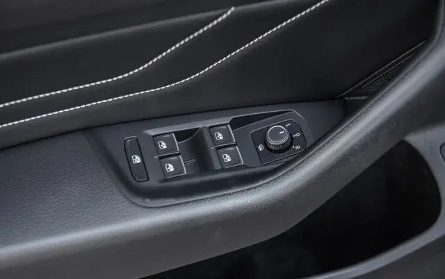 VOLKSWAGEN Passat Ver-1-4-tsi-plug--in-hybrid-gte-dsg