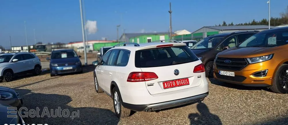 VOLKSWAGEN Passat Alltrack 