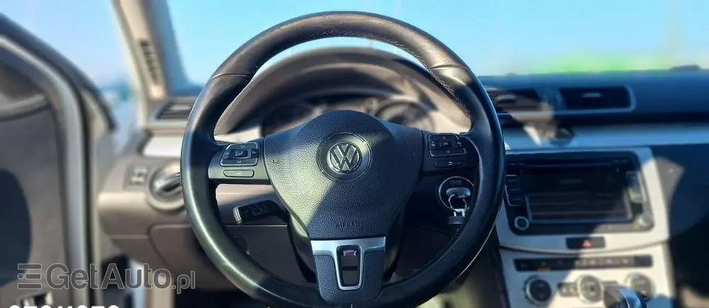 VOLKSWAGEN Passat Alltrack 