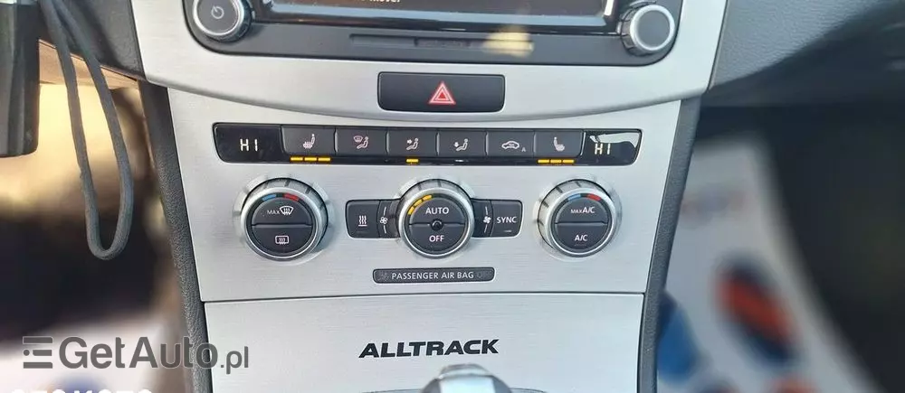 VOLKSWAGEN Passat Alltrack 