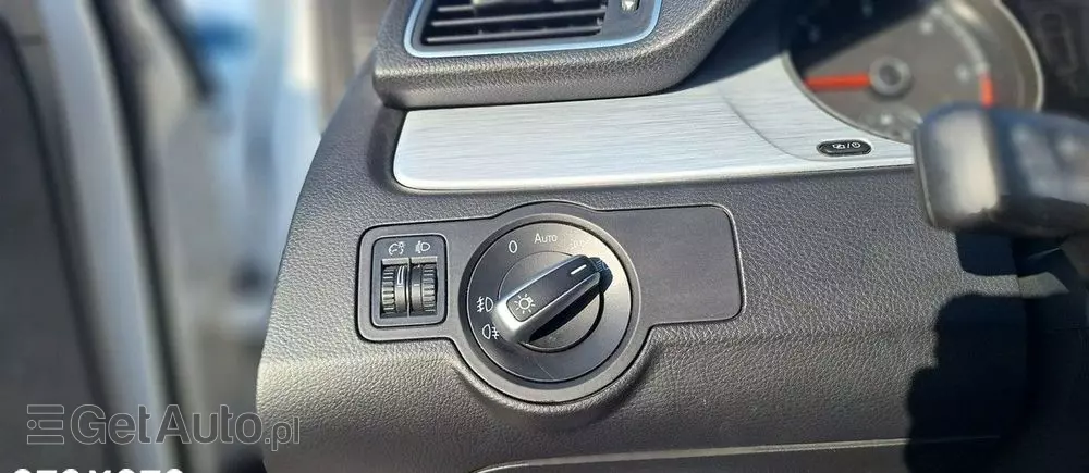 VOLKSWAGEN Passat Alltrack 