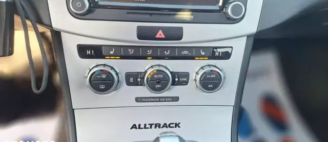 VOLKSWAGEN Passat Alltrack 