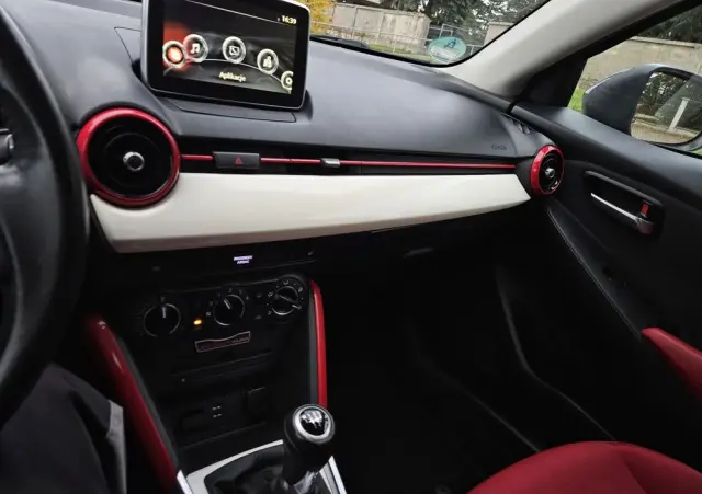 MAZDA 2 SKYACTIV-G 90 Red Edition