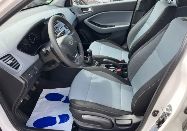 HYUNDAI I20 1.2 Trend