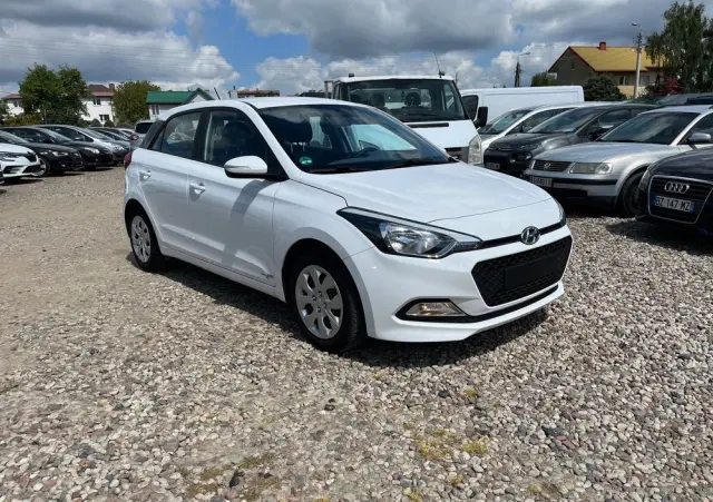 HYUNDAI I20 1.2 Trend