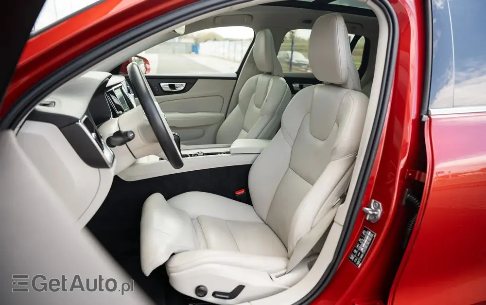 VOLVO V60 D3 Drive-E Momentum