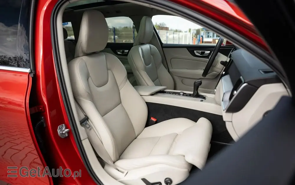VOLVO V60 D3 Drive-E Momentum