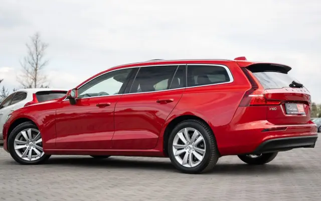 VOLVO V60 D3 Drive-E Momentum