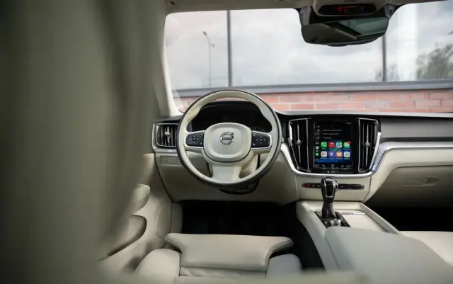 VOLVO V60 D3 Drive-E Momentum