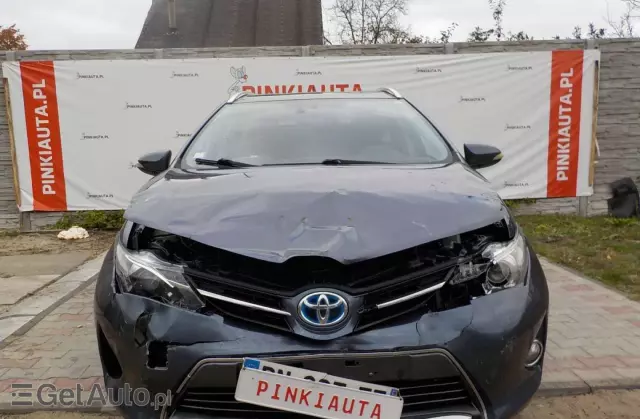 TOYOTA Auris 