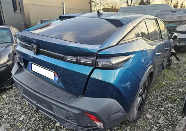PEUGEOT 408 1.2 PureTech Allure Pack S&S EAT8