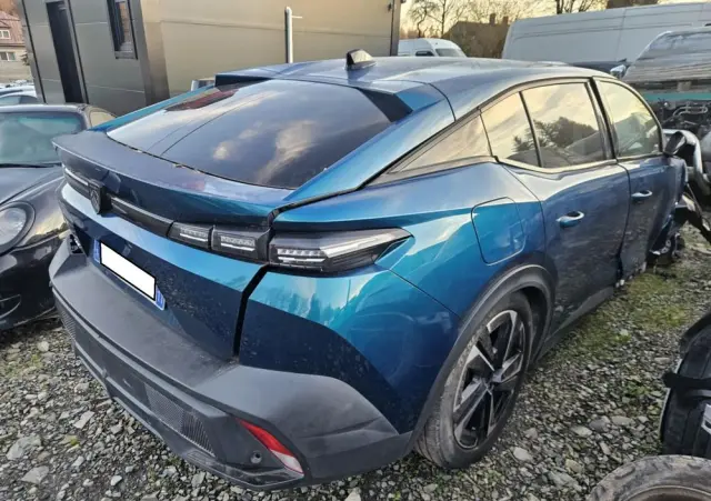 PEUGEOT 408 1.2 PureTech Allure Pack S&S EAT8
