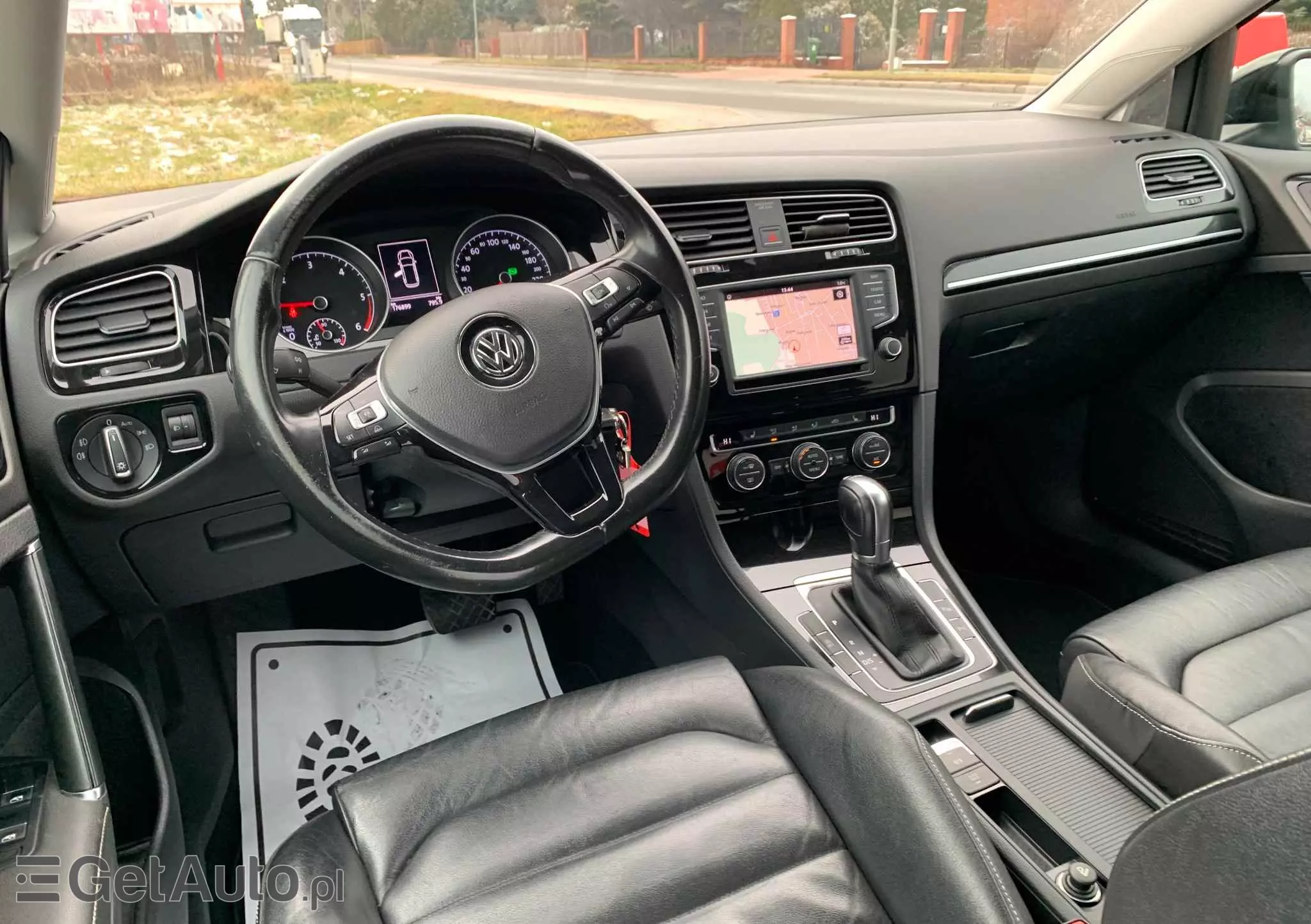VOLKSWAGEN Golf 1.6 TDI BlueMotion Technology DSG Trendline