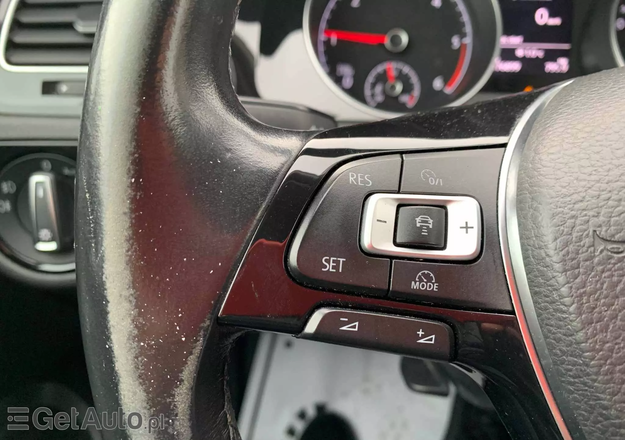 VOLKSWAGEN Golf 1.6 TDI BlueMotion Technology DSG Trendline