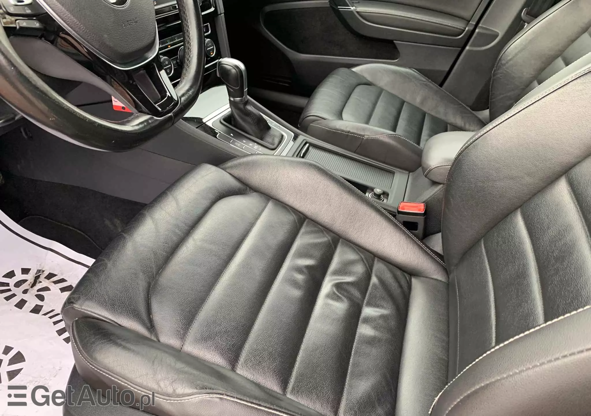 VOLKSWAGEN Golf 1.6 TDI BlueMotion Technology DSG Trendline