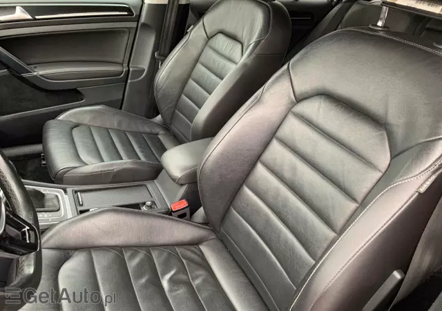 VOLKSWAGEN Golf 1.6 TDI BlueMotion Technology DSG Trendline