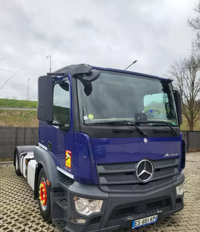 MERCEDES-BENZ Actros 