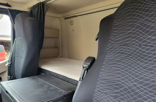 MERCEDES-BENZ Actros 