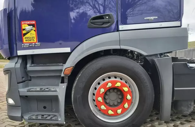 MERCEDES-BENZ Actros 