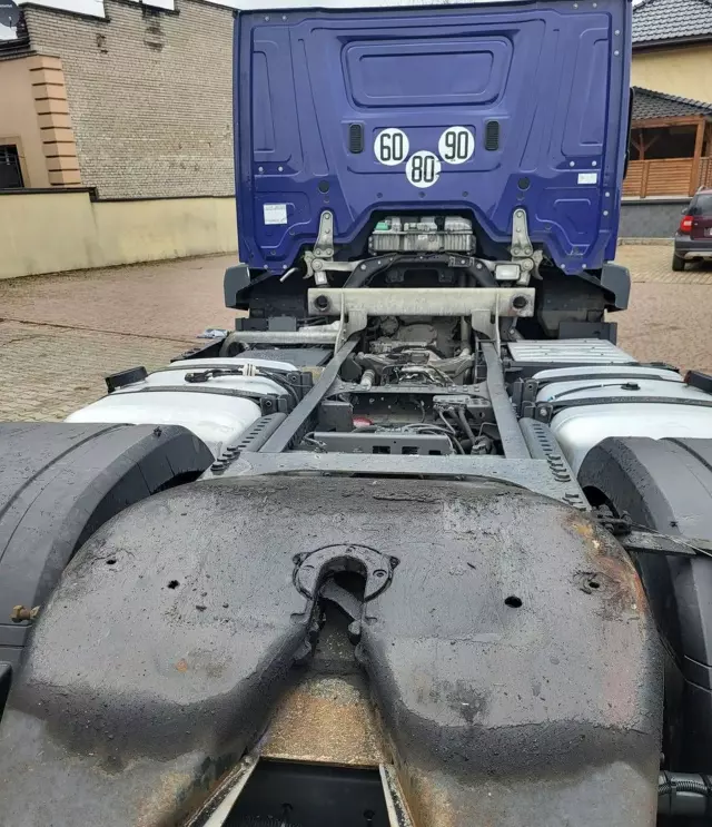 MERCEDES-BENZ Actros 